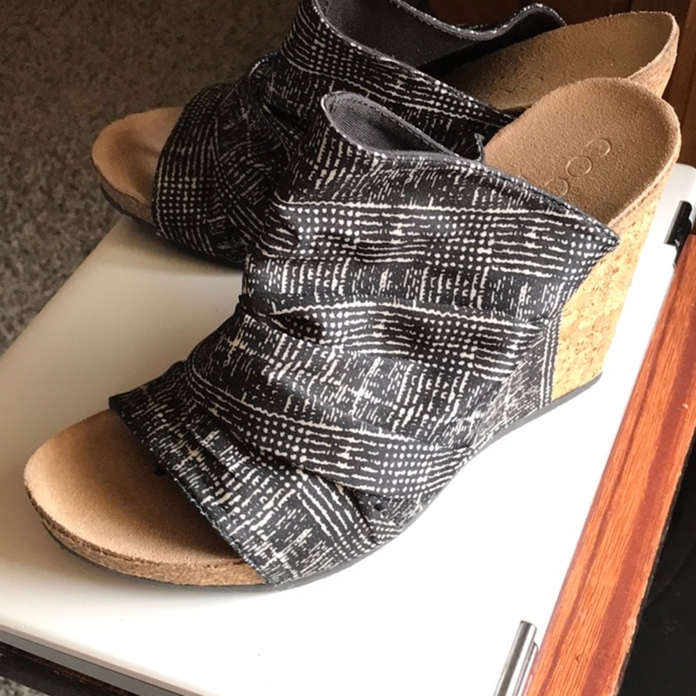 COPY - Coconuts by Matisse Black Wedge Sandals